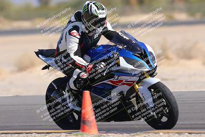 media/Nov-11-2023-SoCal Trackdays (Sat) [[efd63766ff]]/Turn 2 Set 1 (1125am)/